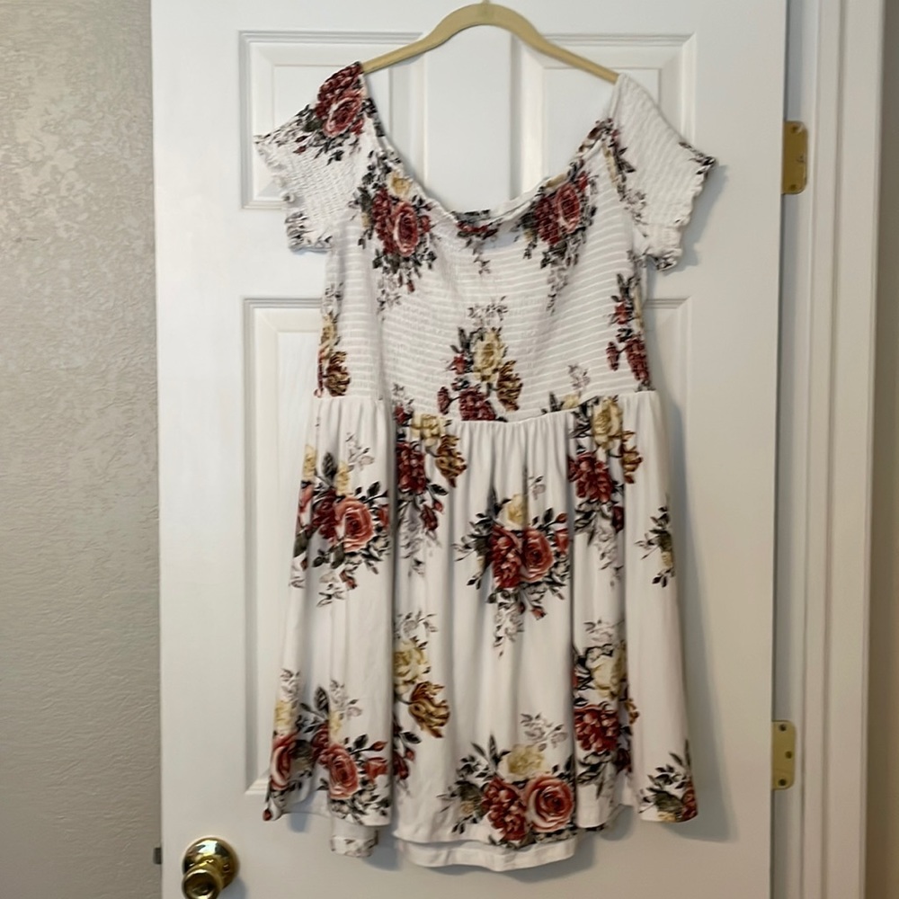 Floral white dress